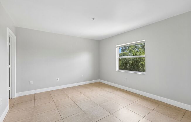 2 beds, 2 baths, $2,200, Unit R- 207