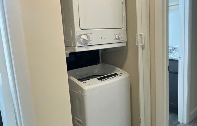 2 beds, 2 baths, 1,000 sqft, $1,950, Unit 14235 #A1