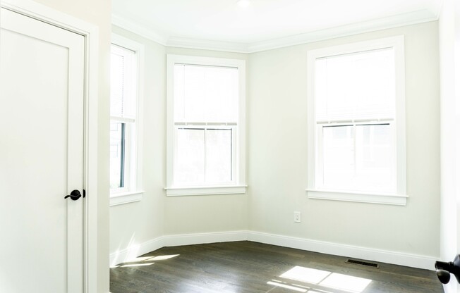 3 beds, 2.5 baths, 1,500 sqft, $5,650, Unit 1