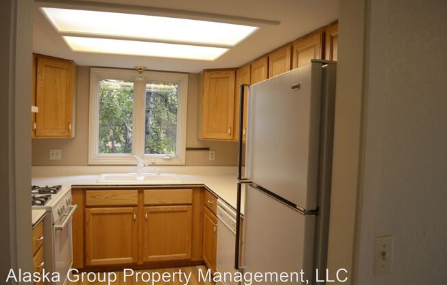 1411 West 8th Ave #3