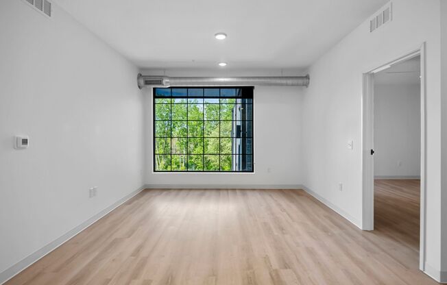 2 beds, 2 baths, 965 sqft, $1,600, Unit 332