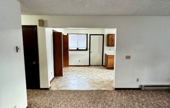 2 beds, 1 bath, $1,825