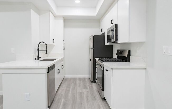 2 beds, 2 baths, 1,088 sqft, $3,298, Unit 113