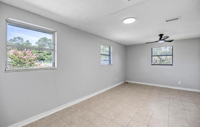 Charming, Newly Renovated 3-Bedroom Home with Spacious Living and Expansive Fenced Yard!