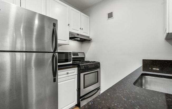 1 bed, 1 bath, 788 sqft, $3,100, Unit 4112