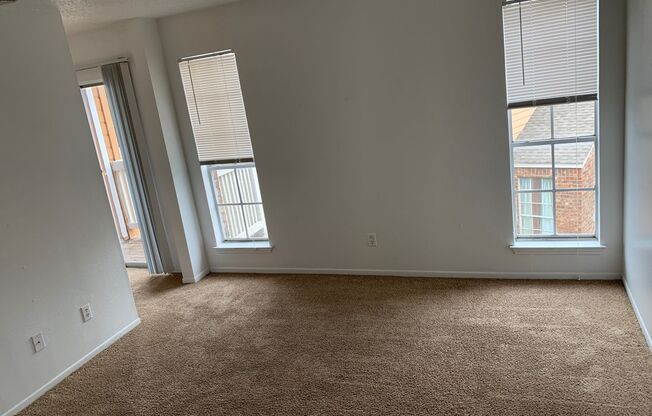 Available Units at 1400 North!!!
