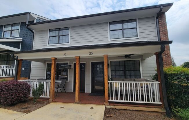 2 Bed, 1.5 bath Townhome Available in Downtown Greenville