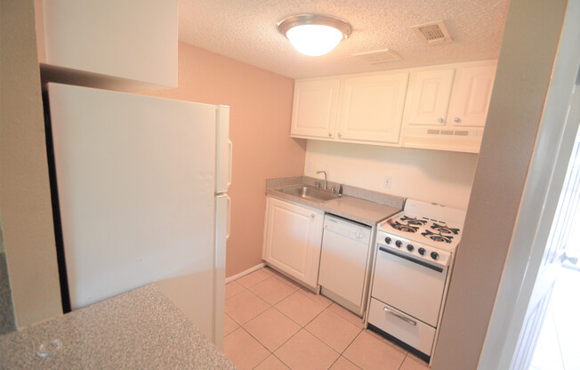 Waterside@ Cranes Roost - Includes most utilities