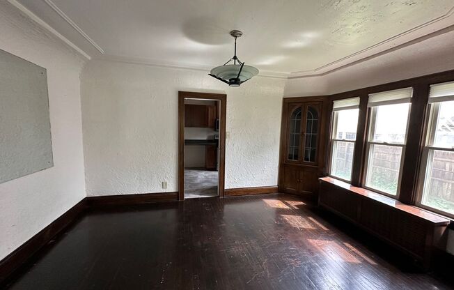1818-1820 E Newberry Blvd