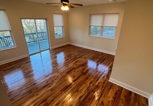 10 WOODMONT RD