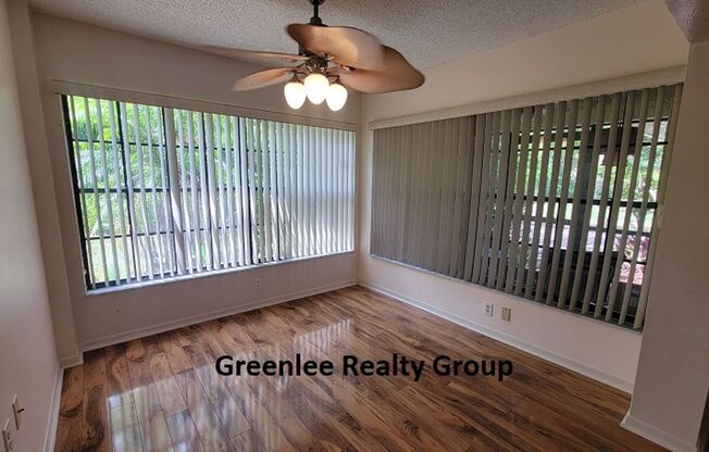 Spacious 2 Bed/ 2 Bath/ 1 Car Garage Villa in New Port Richey! Water, Trash & Lawn Included!