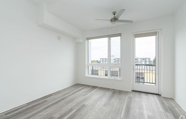 Studio, 1 bath, 352 sqft, $1,195, Unit 629