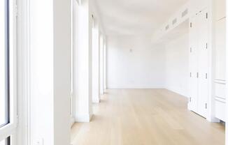 1 bed, 1 bath, 828 sqft, $8,800, Unit 22C