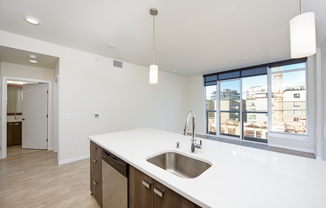 1 bed, 1 bath, 757 sqft, $3,349, Unit 709