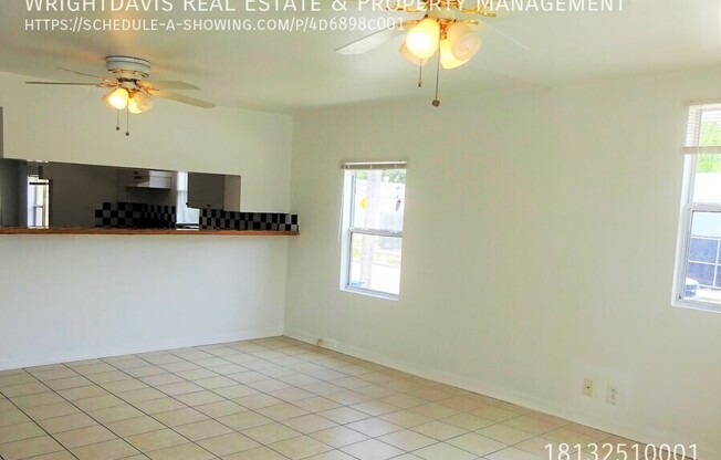 3901 18 AVE S