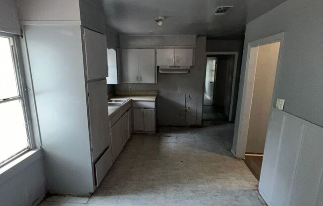 Sunset Acres! 3 bed/ 1 bath.