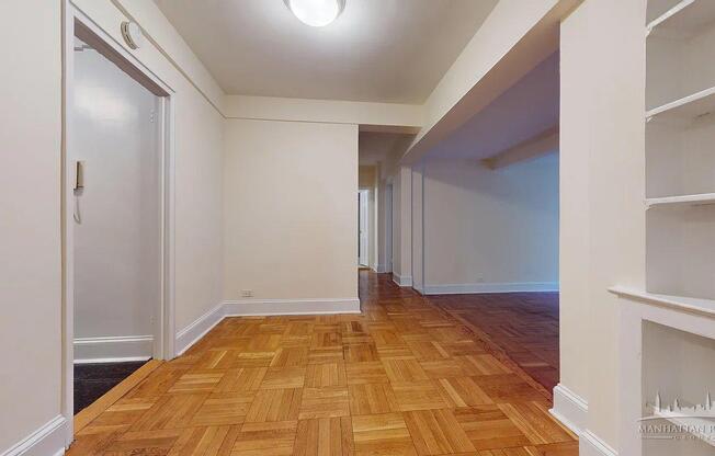 2 beds, 1 bath, $7,200, Unit 5C