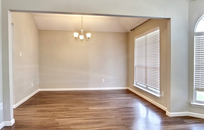 3117 CACTUS DR