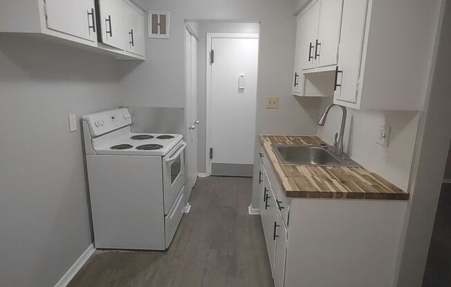 1 bed, 1 bath, 450 sqft, $865, Unit T102