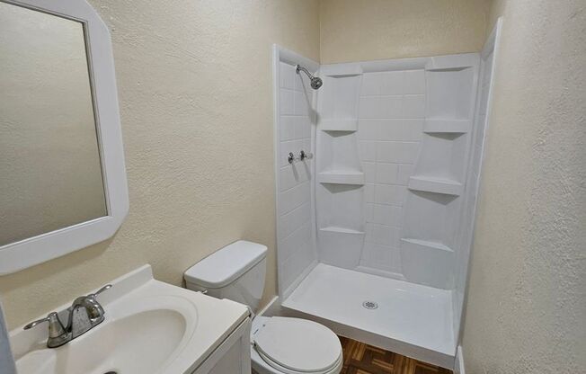 2bed 2bath bungalow