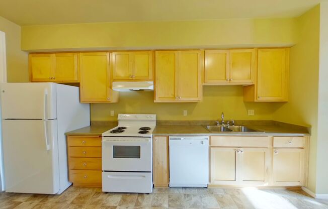 2 beds, 1 bath, $1,600, Unit 12