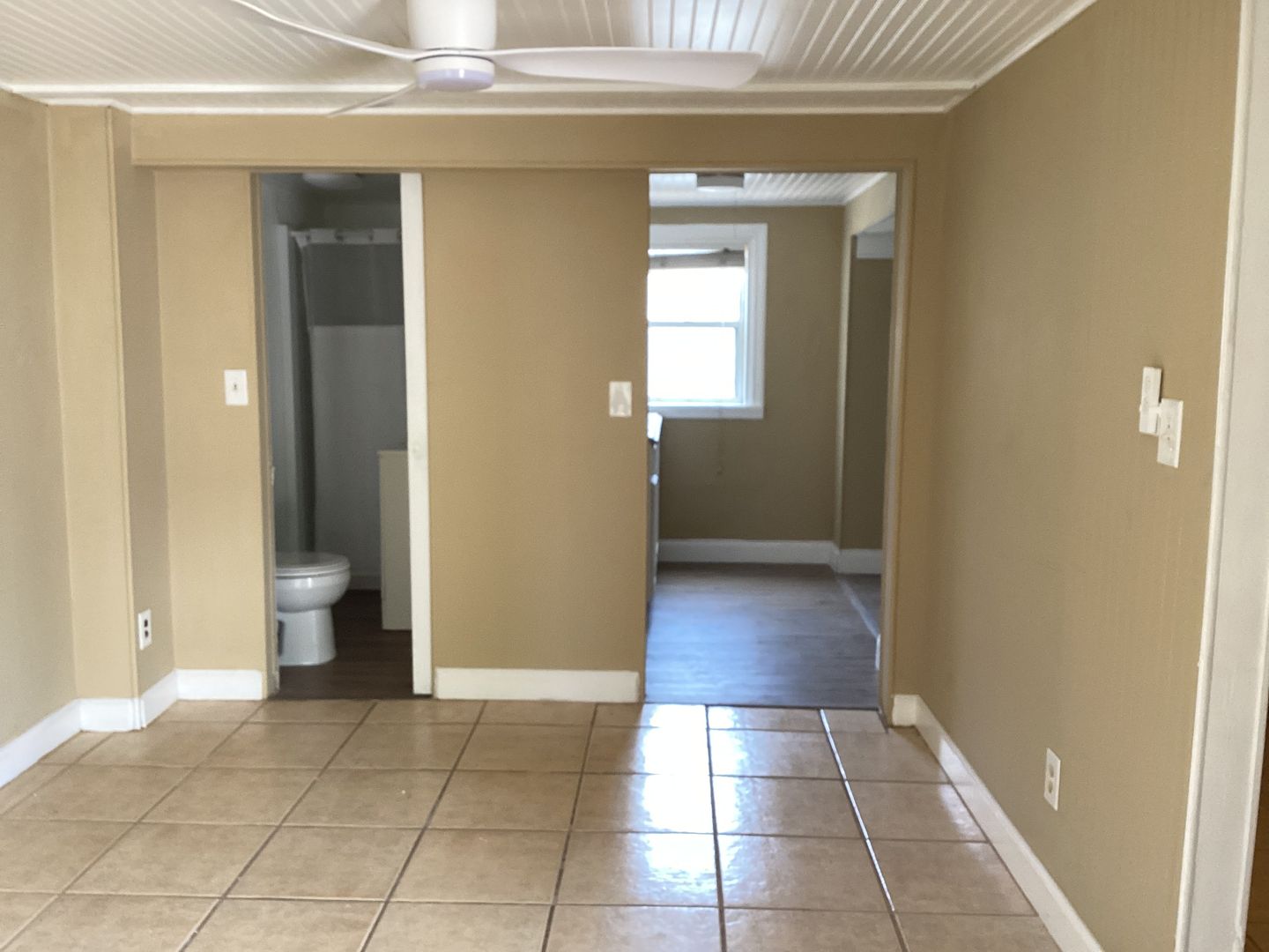 Breezeswept Apartments