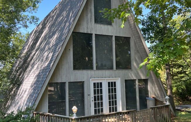 1 bedroom, 2 lofted conforming rooms/ 1.5 bathroom A frame in southwest Columbia
