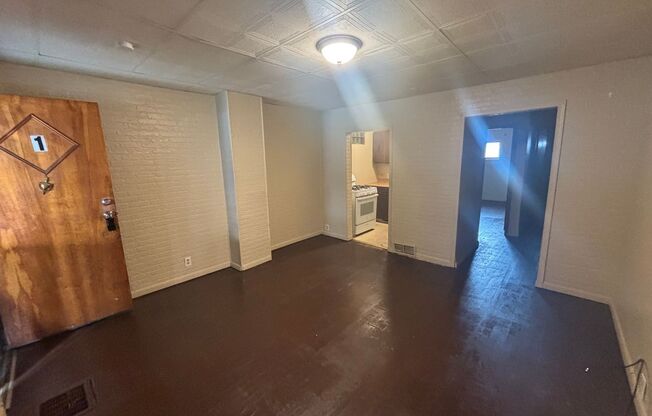 Sweet Single Story Swissvale Living!