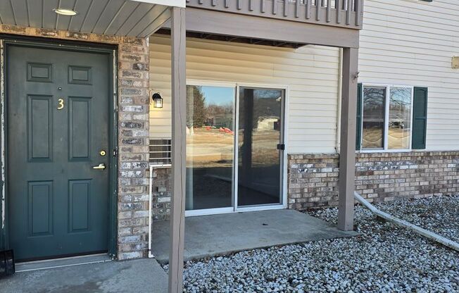 2 beds, 1 bath, 856 sqft, $1,269, Unit PL   2203