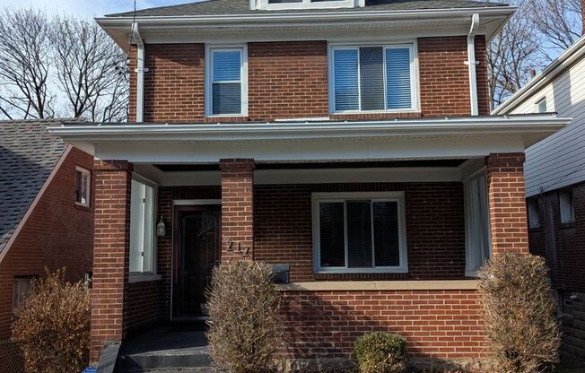 4 Bedroom, 2 Bathroom Single Family Home (Mt. Washington)