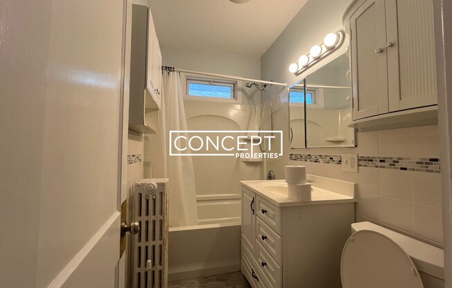 4 beds, 2 baths, 2,000 sqft, $3,700, Unit 2