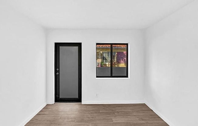 1027 SW 3 ST