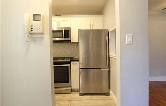 6495 BROADWAY