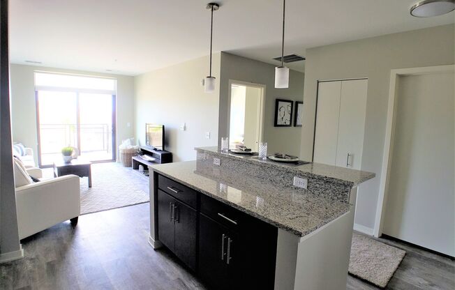 2 beds, 2 baths, 990 sqft, $2,025, Unit 222