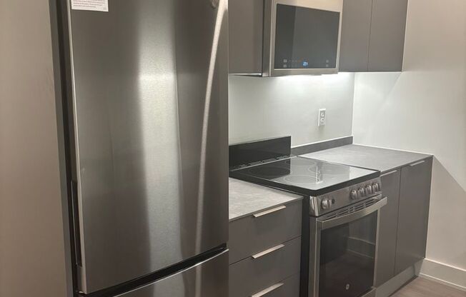 1 bed, 1 bath, 519 sqft, $1,799, Unit 105