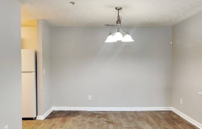8304 FAIRINGTON VLG DR