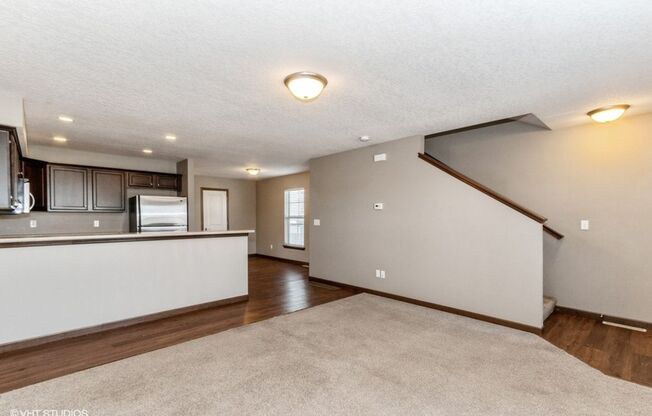 2 beds, 2 baths, $1,395, Unit 1338