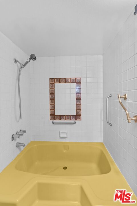 2 beds, 2 baths, 1,340 sqft, $4,500, Unit 603