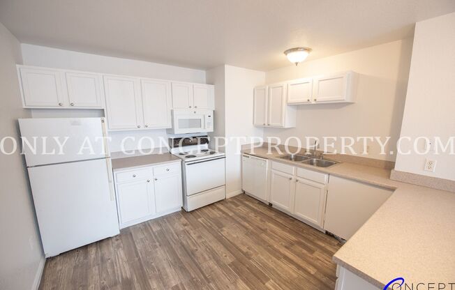 1 bed, 1 bath, 650 sqft, $999, Unit 8C