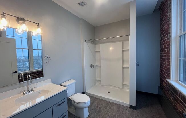 Studio, 1 bath, 563 sqft, $1,910, Unit 316