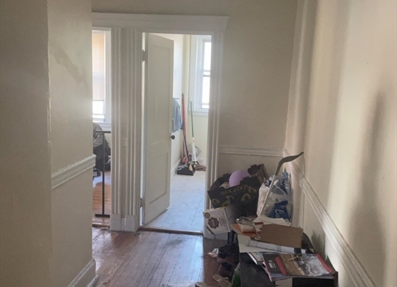 1 bed, 1 bath, 600 sqft, $2,500, Unit 14
