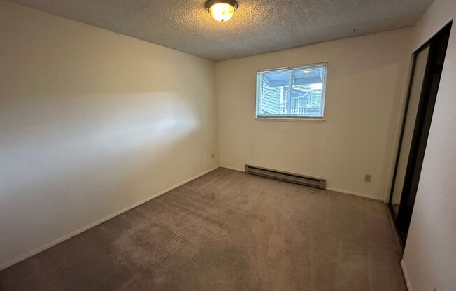 2 beds, 1 bath, $1,550