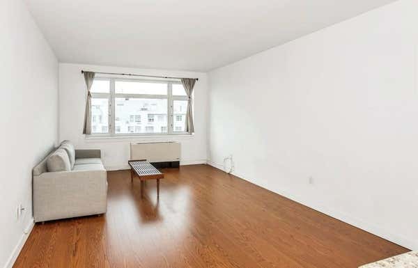 1 bed, 1 bath, 763 sqft, $3,100, Unit PH3C