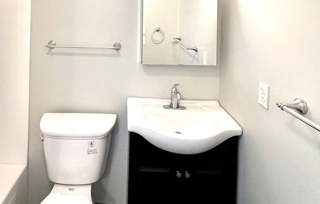 1 bed, 1 bath, 390 sqft, $1,640, Unit 0907