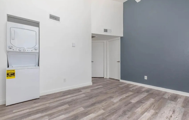 2 beds, 2 baths, 750 sqft, $1,075, Unit 226