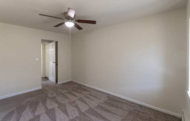 This is a photo of the bedroom in the 631 square foot, B-style (Ranch) 1 bedroom/1 bath floor plan at Colonial Ridge Apartments in the Pleasant Ridge neighborhood of Cincinnati, OH.