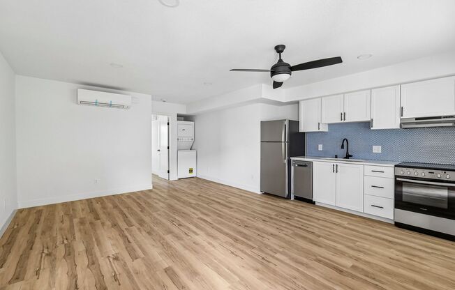 1 bed, 1 bath, 530 sqft, $2,345, Unit 27
