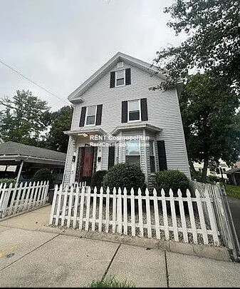36 LAWRENCE ST