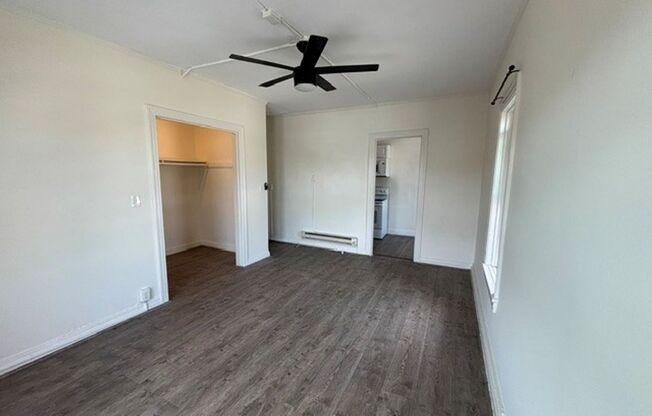 Studio, 1 bath, $1,275, Unit 201