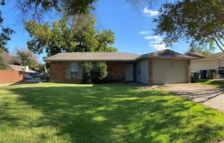 1434 LAVENDALE LN